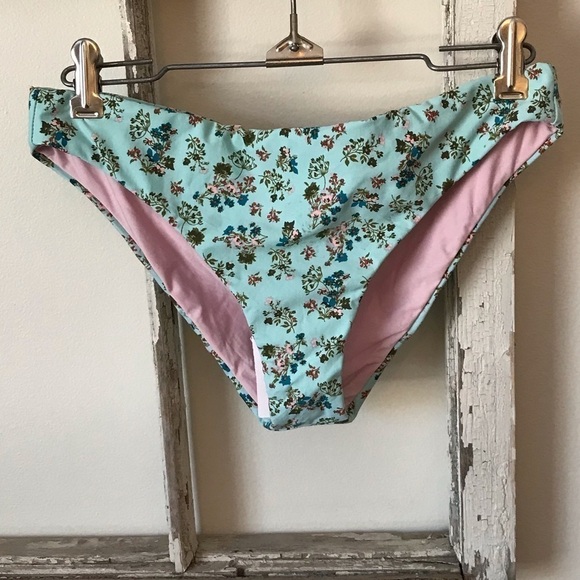 Splendid floral two piece bikini bathing suit reversible bottom. New with tags. - Picture 11 of 14